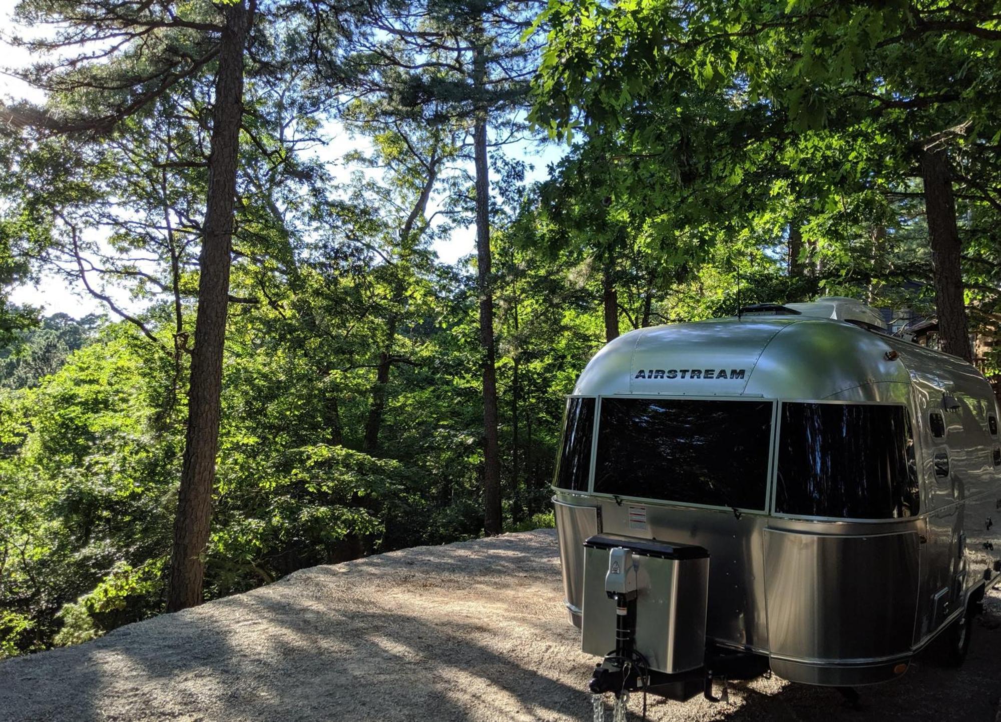 Airstream Caravel 2020 Loblolly Pines Adventure Camp Hotel Eureka Springs Kültér fotó